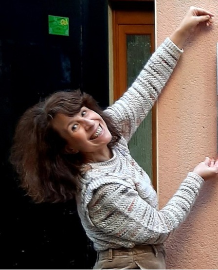 Ce qui est agréable avec moi ? On se sent libre… et déjà alignée avec ce que l’on souhaite vraiment.